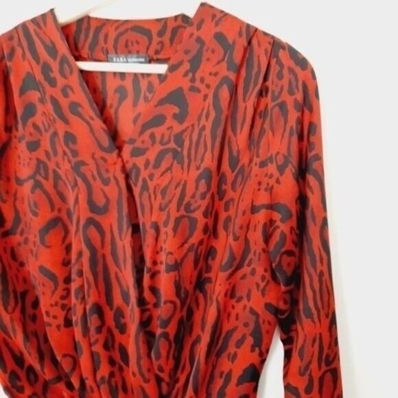 ZARA | Leopard Bodysuit Deep V-Neck Long Sleeve Red & Black Sz S - Picture 4 of 13